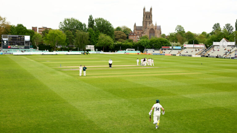 Online Cricket ID: Betting on Cricket Cutters